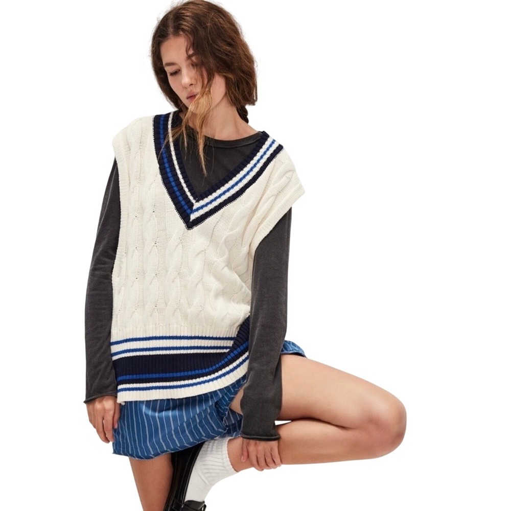 Free People‎ Coastal Prep Poncho Vest NWT Women OS Ivory Navy V-Neck Side Tie